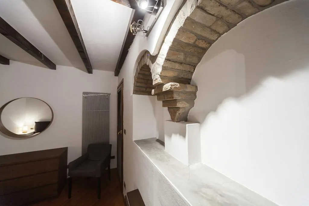 Ludovico de Varthema, Bologna Appartamento