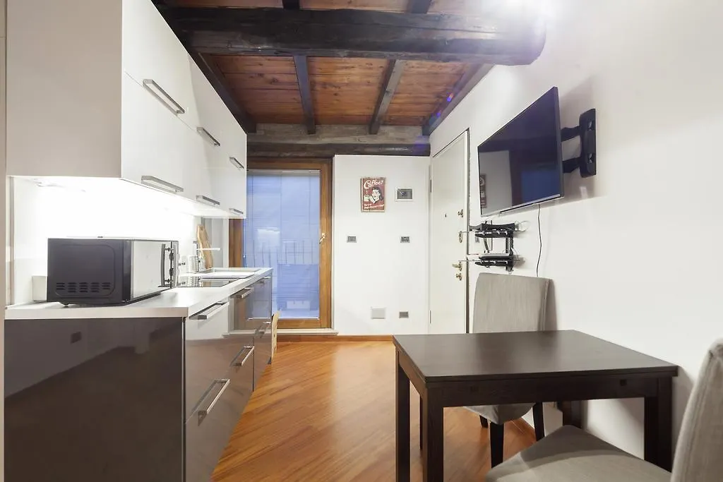 Ludovico De Varthema, Bologna Apartment Italy